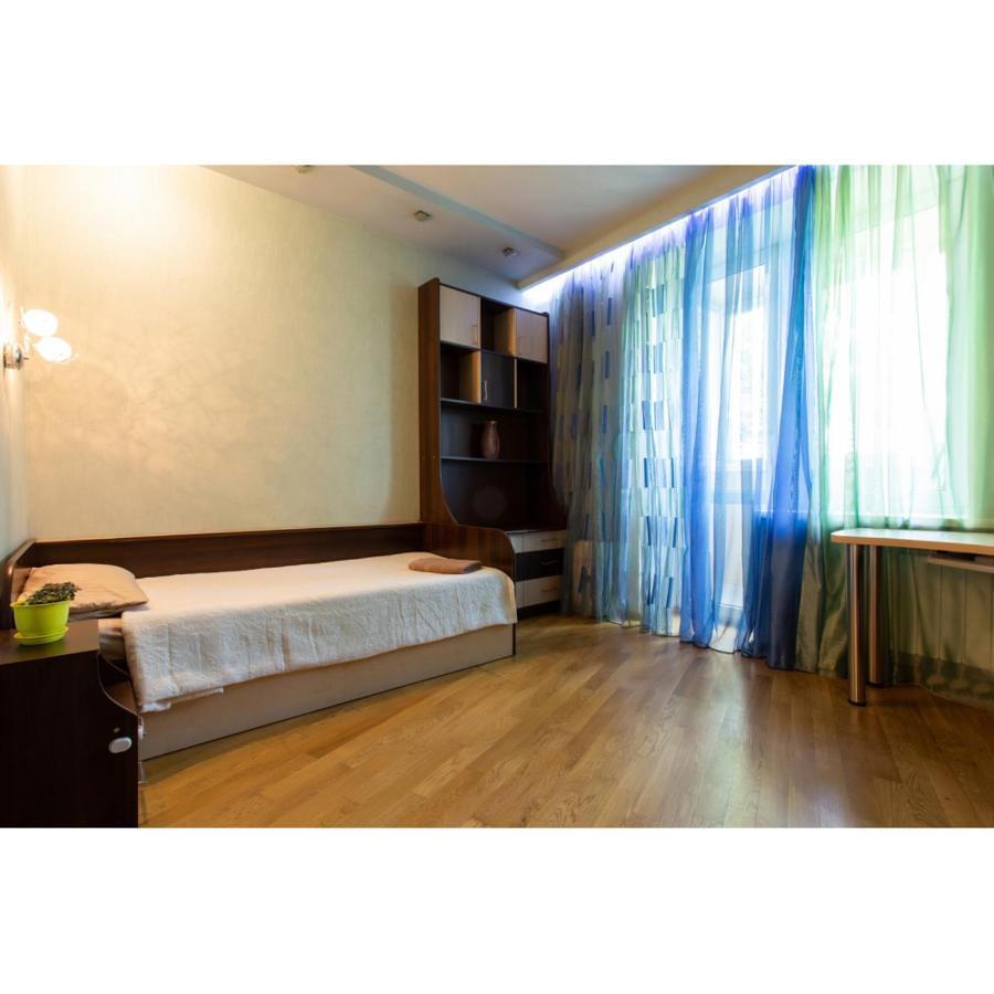 Apartment On Naukova 카리프 외부 사진